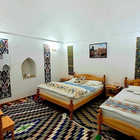חיווה Madrasah Polvon-Qori Boutique Hotel XIX Century מראה חיצוני תמונה