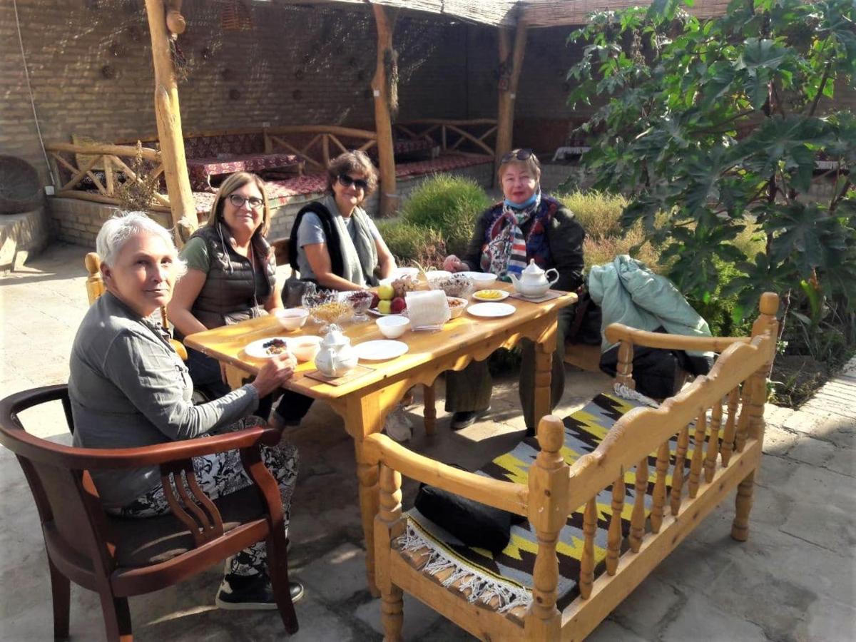 חיווה Madrasah Polvon-Qori Boutique Hotel XIX Century מראה חיצוני תמונה