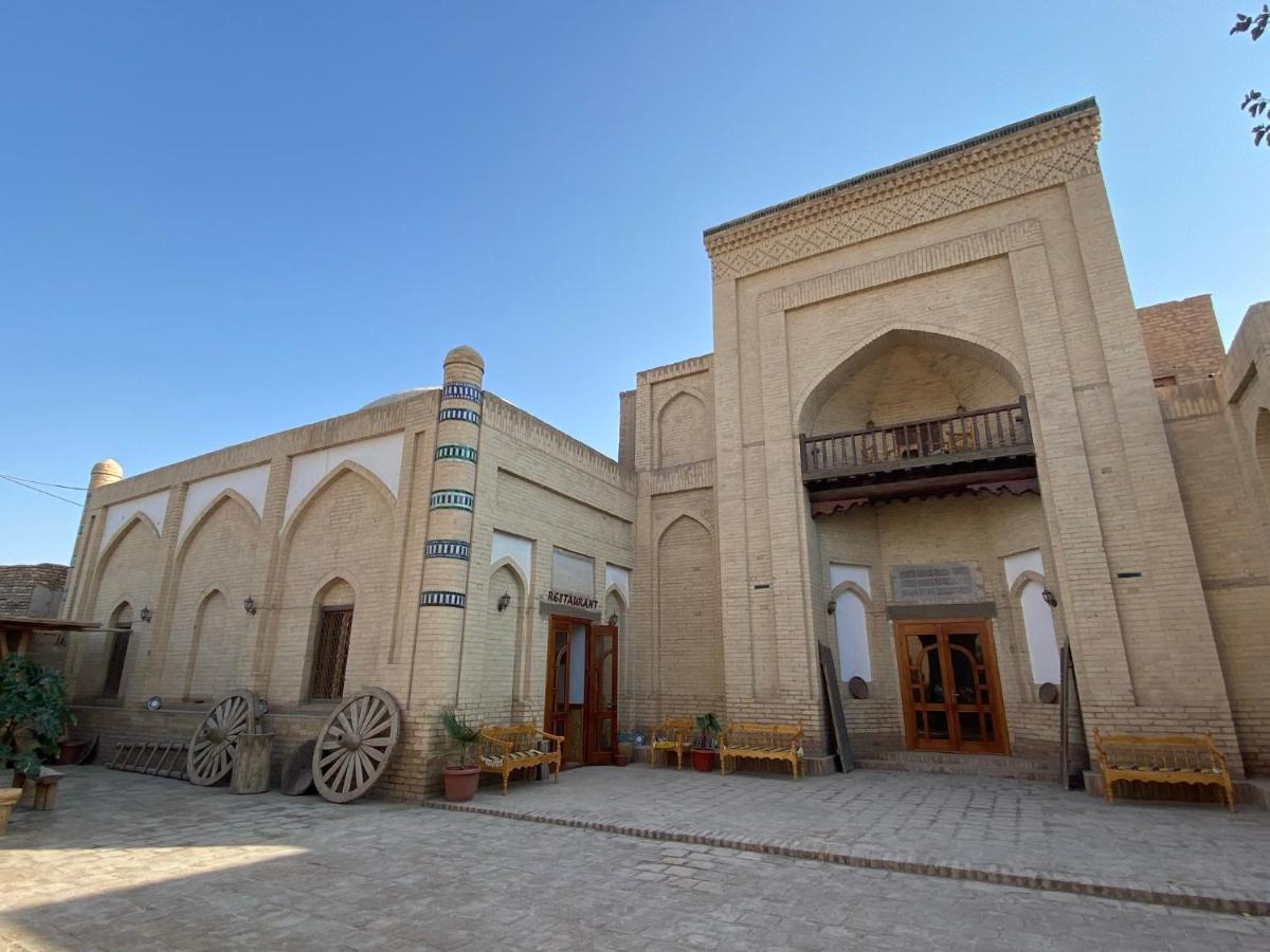חיווה Madrasah Polvon-Qori Boutique Hotel XIX Century מראה חיצוני תמונה