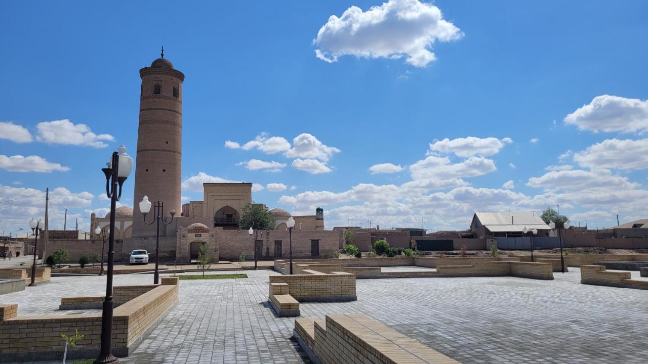חיווה Madrasah Polvon-Qori Boutique Hotel XIX Century מראה חיצוני תמונה