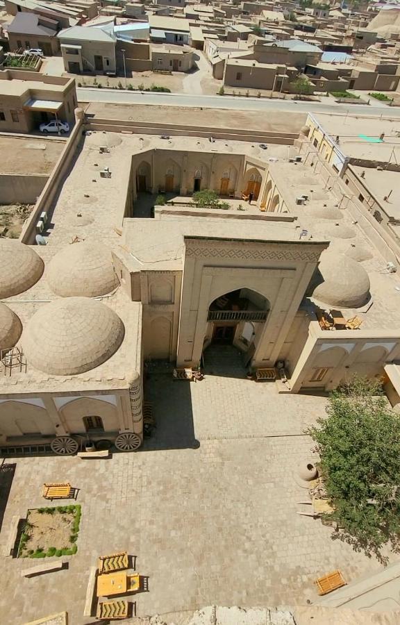 חיווה Madrasah Polvon-Qori Boutique Hotel XIX Century מראה חיצוני תמונה