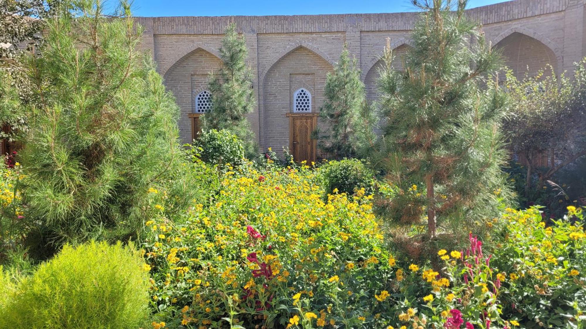חיווה Madrasah Polvon-Qori Boutique Hotel XIX Century מראה חיצוני תמונה